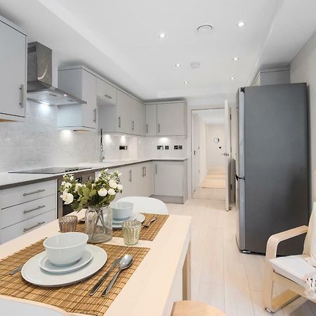 Apartment Wharf - Macarena Apartments Londra Exterior foto