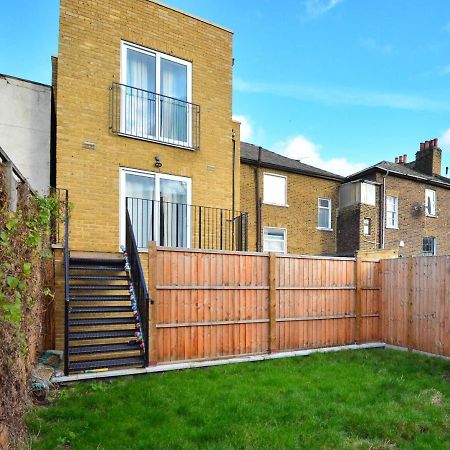 Apartment Wharf - Macarena Apartments Londra Exterior foto