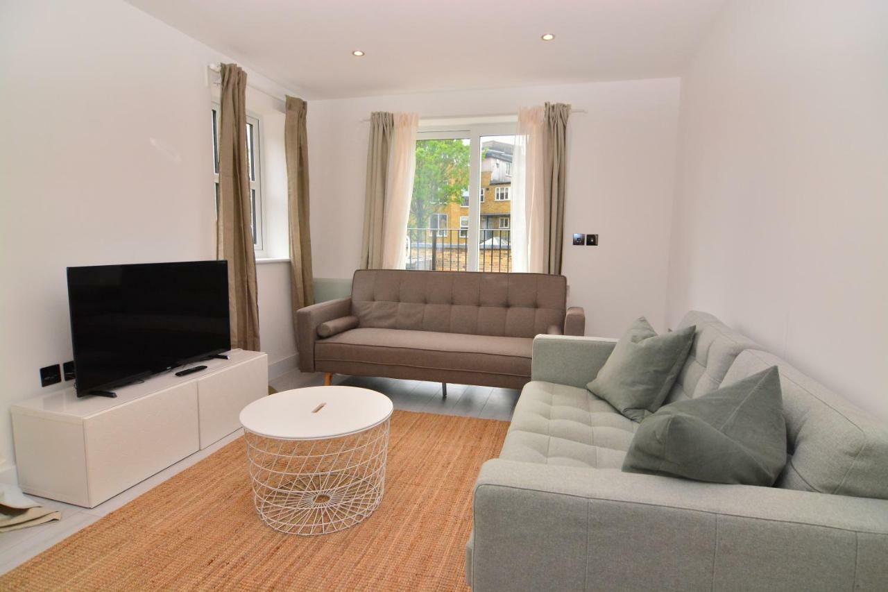 Apartment Wharf - Macarena Apartments Londra Exterior foto