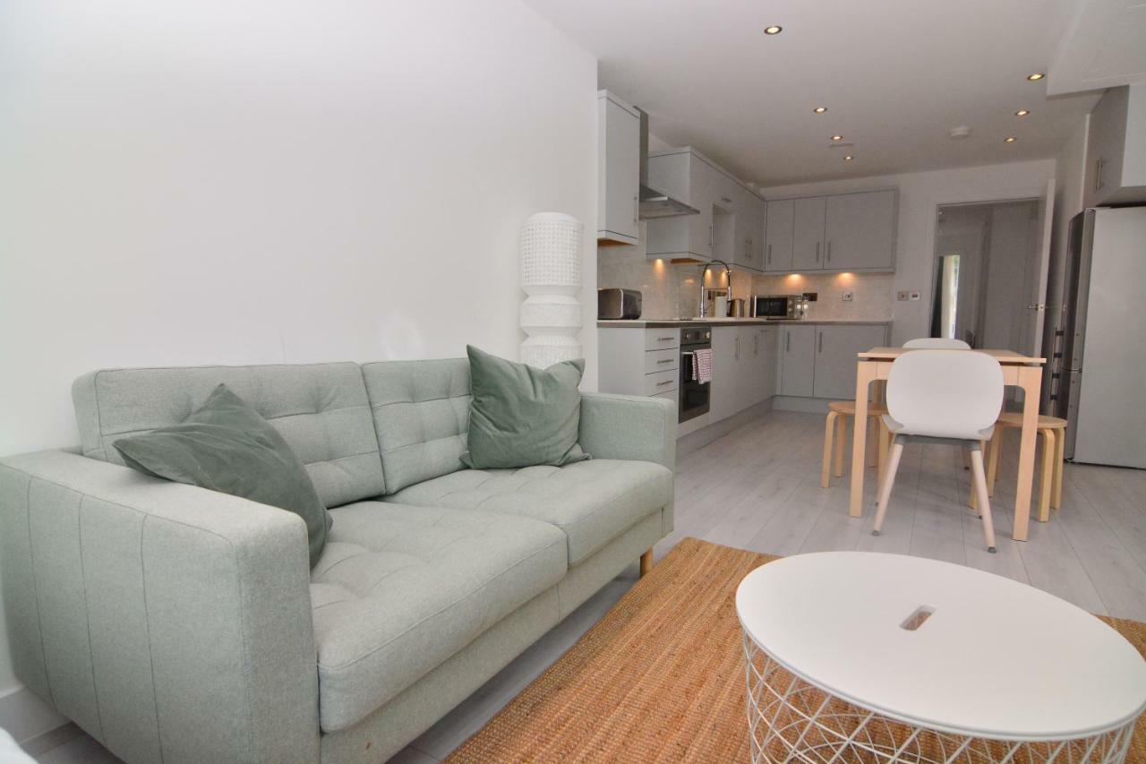 Apartment Wharf - Macarena Apartments Londra Exterior foto