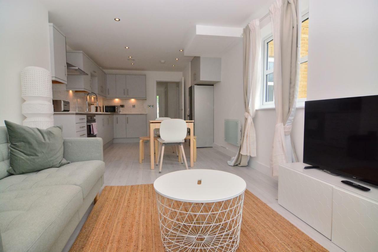 Apartment Wharf - Macarena Apartments Londra Exterior foto