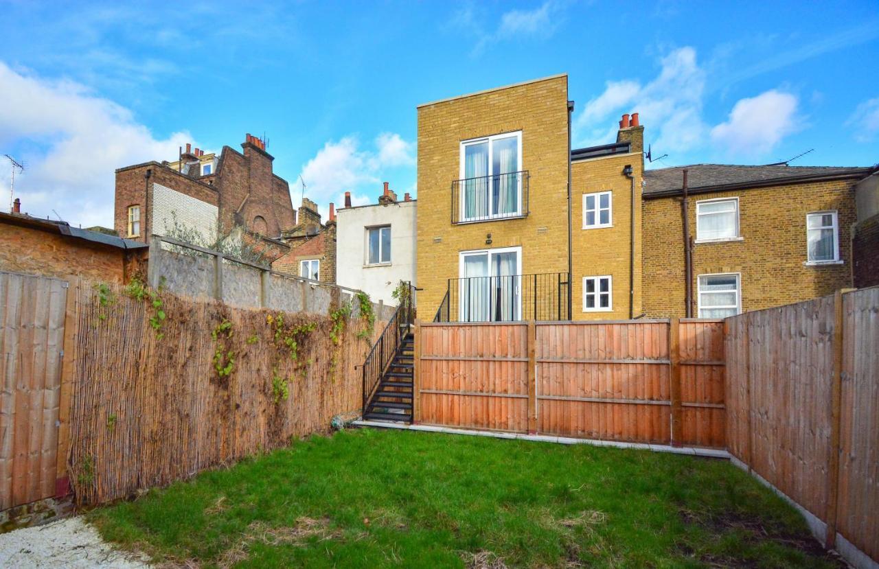 Apartment Wharf - Macarena Apartments Londra Exterior foto