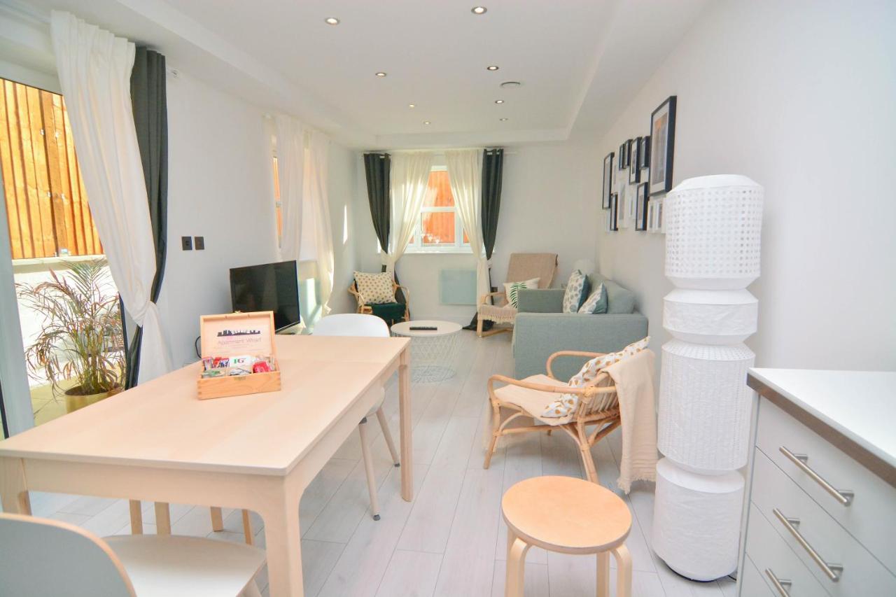 Apartment Wharf - Macarena Apartments Londra Exterior foto